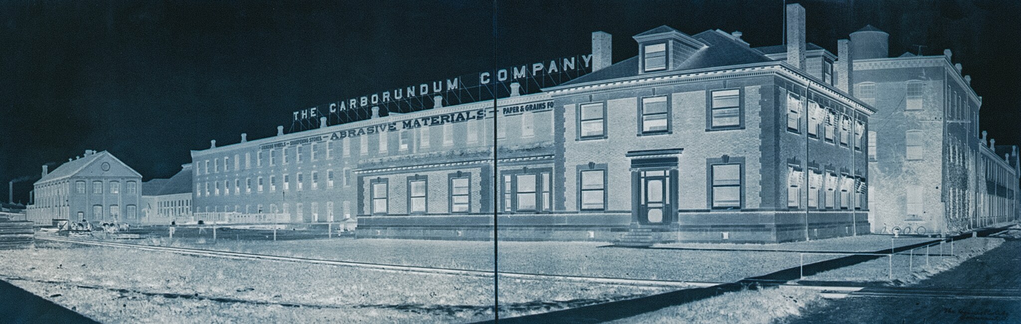 Historical panorama of the Carborundum Company plant